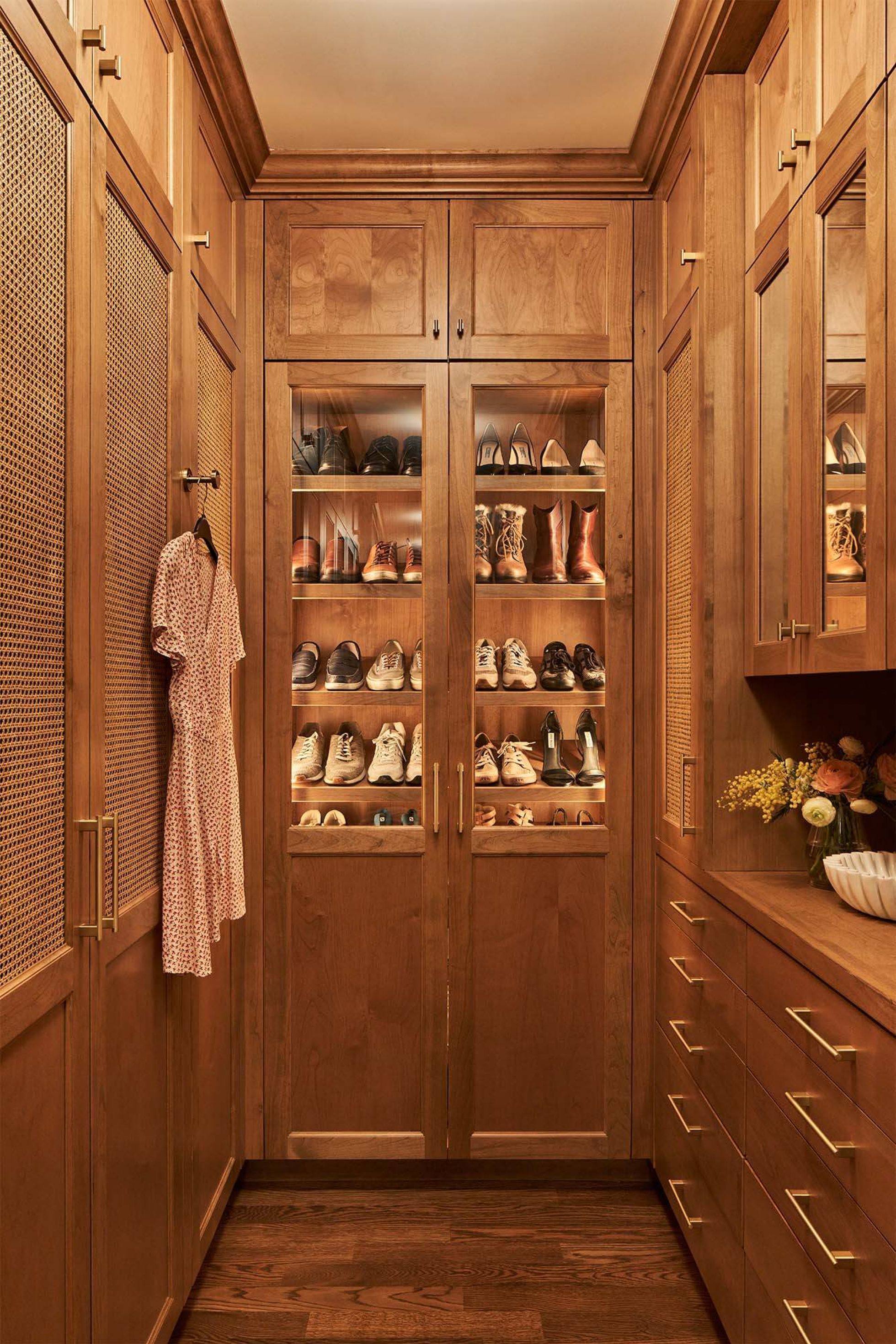 Closet 1 5276